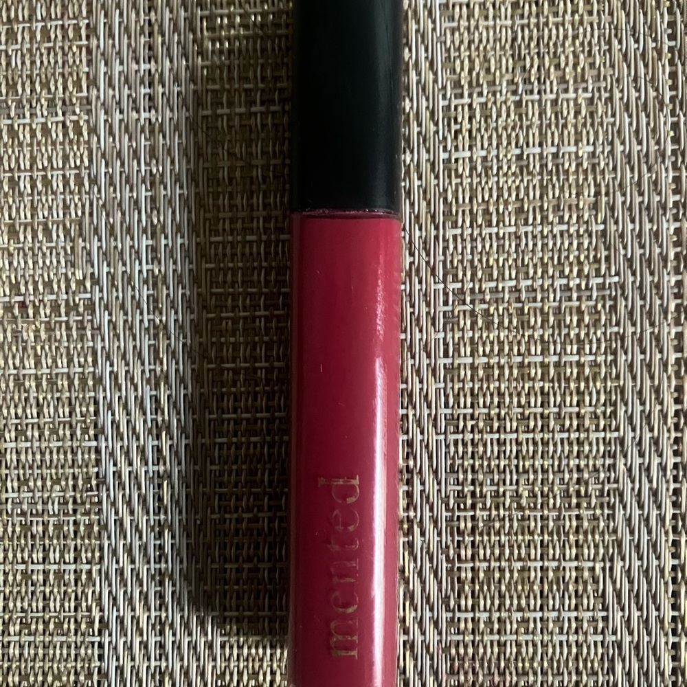 mented lip gloss - Picture 2 of 5
